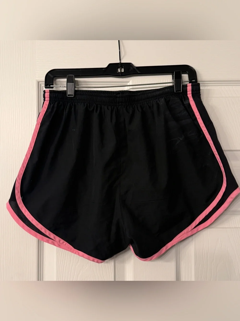 Nike Tempo Dri-Fit Lined Running Shorts Women L - Black with Pink Trim